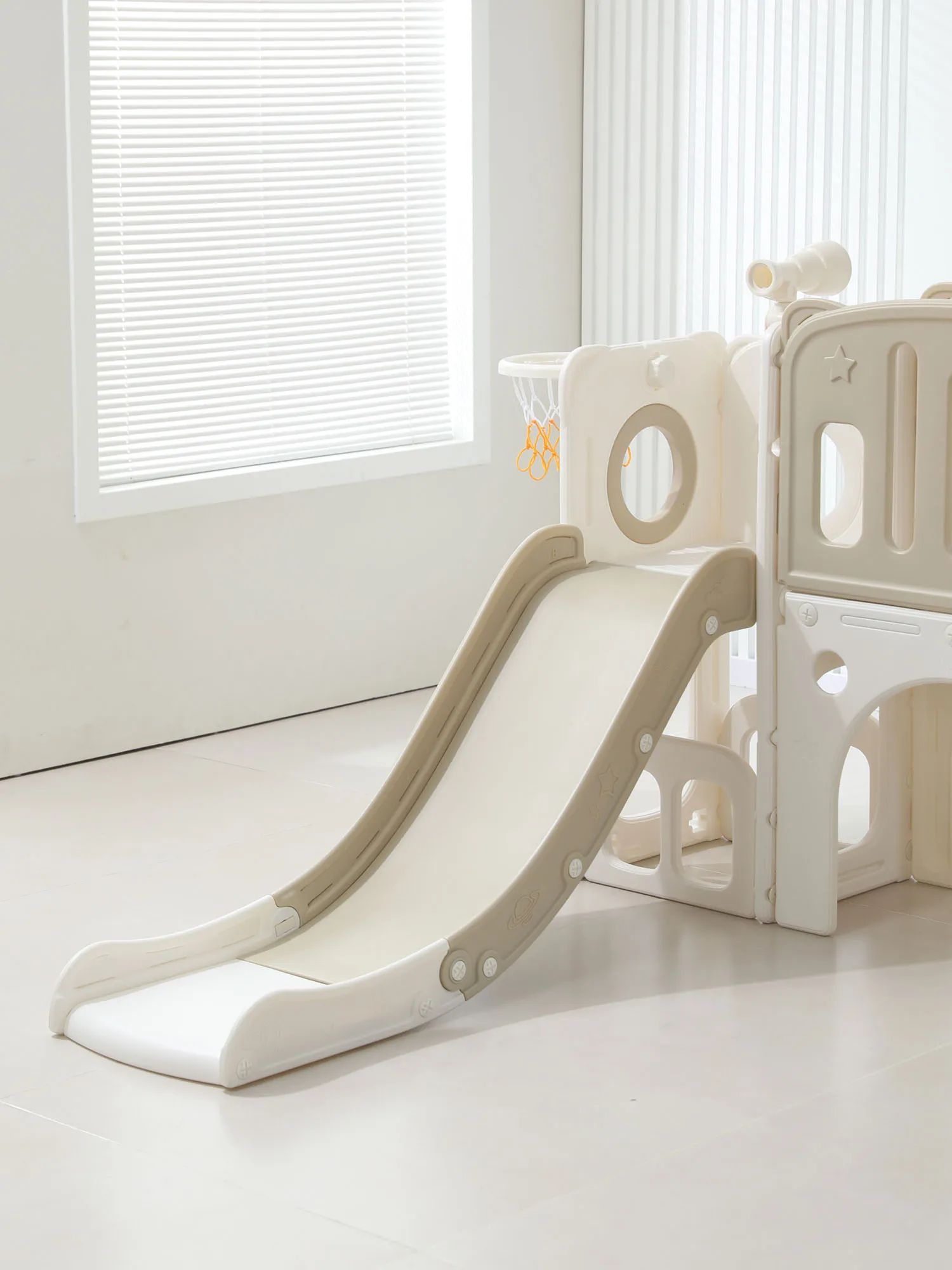 Комплекс игровой UNIX Kids горка, баскетбольное кольцо, смотровая башня Star