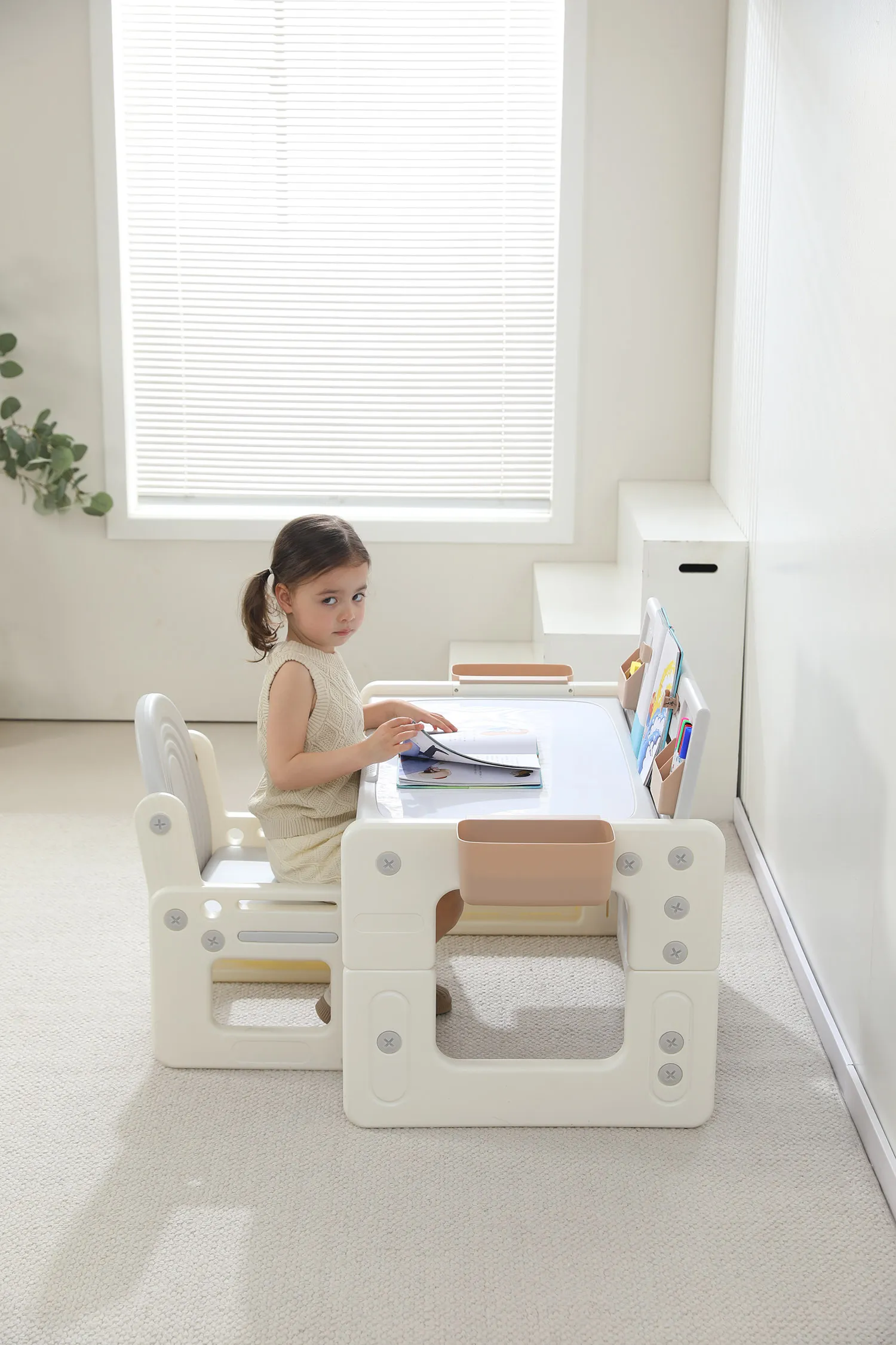 Стол со стульчиком 4 в 1 детский развивающий UNIX Kids