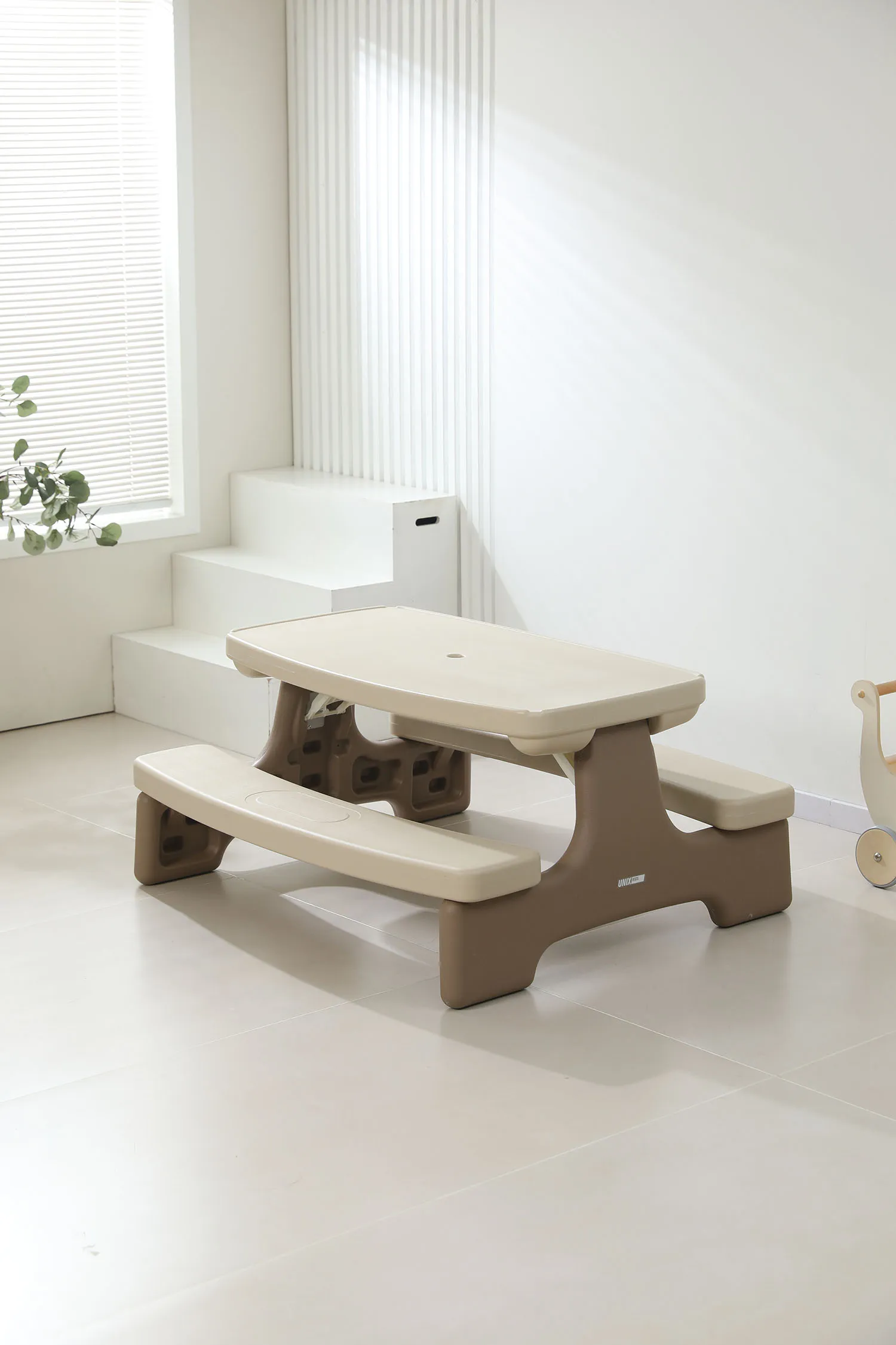 Стол садовый с лавочками UNIX Kids Garden Camel PTGARDTB100CL ПУ