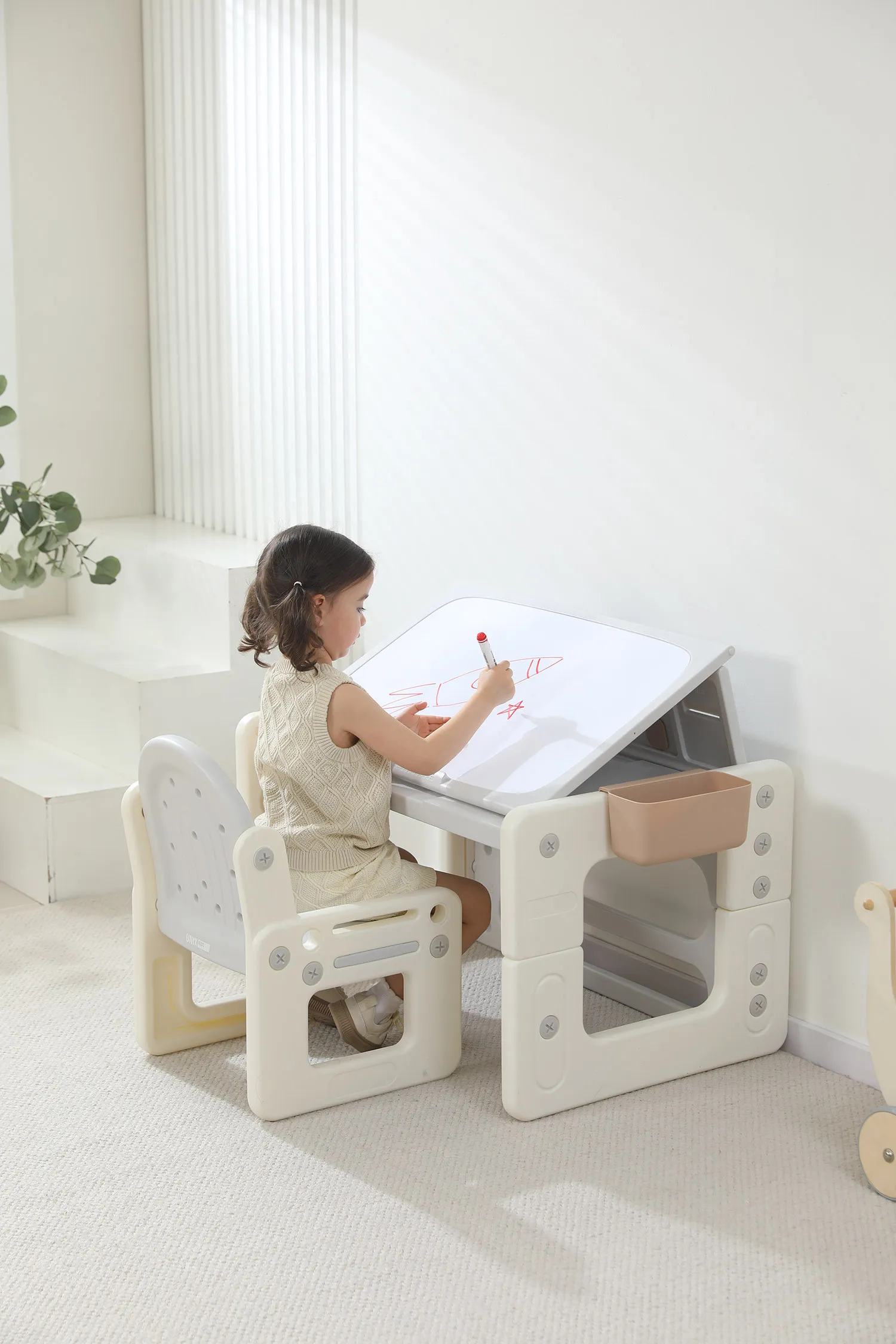 Стол со стульчиком 4 в 1 детский развивающий UNIX Kids