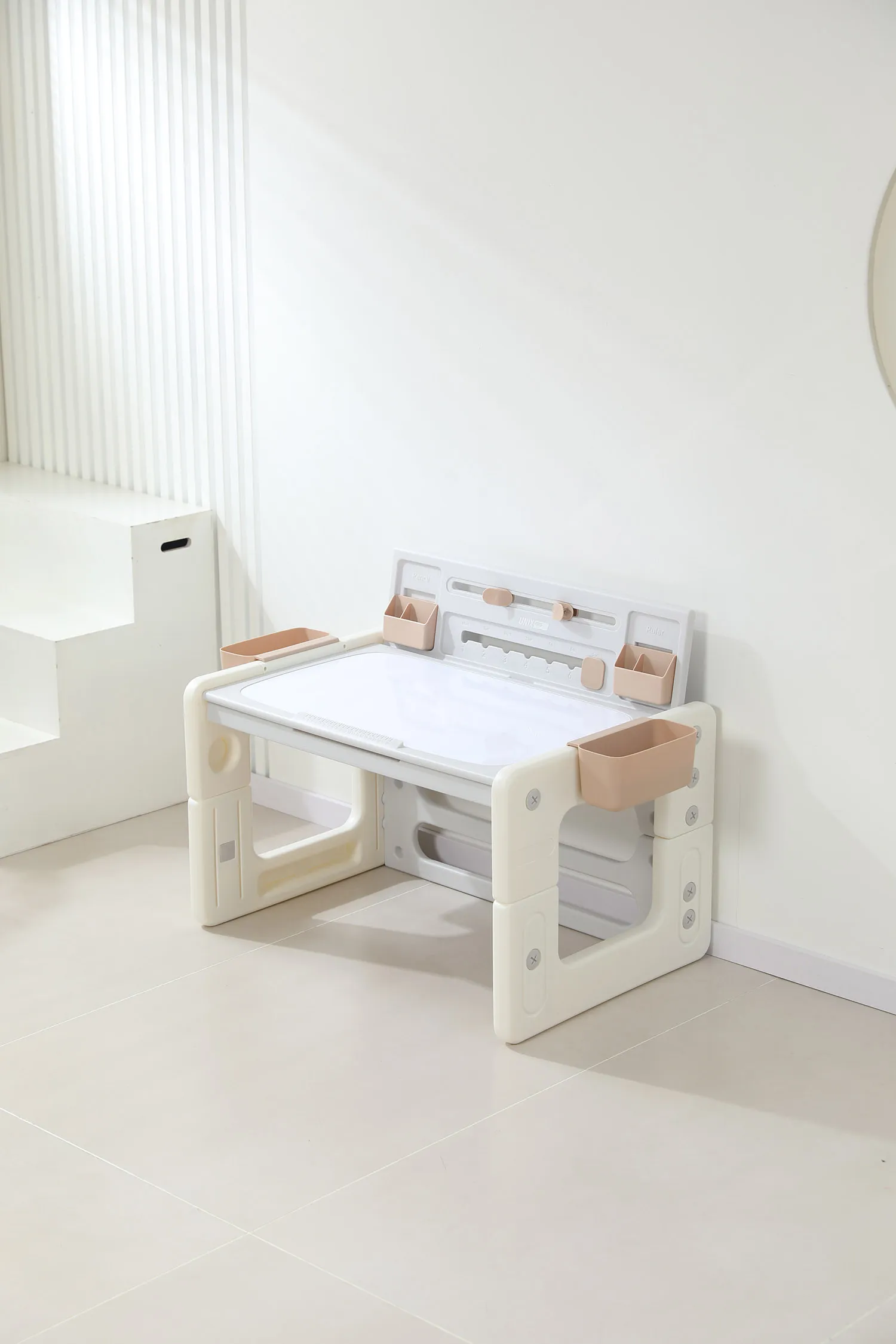Стол со стульчиком 4 в 1 детский развивающий UNIX Kids