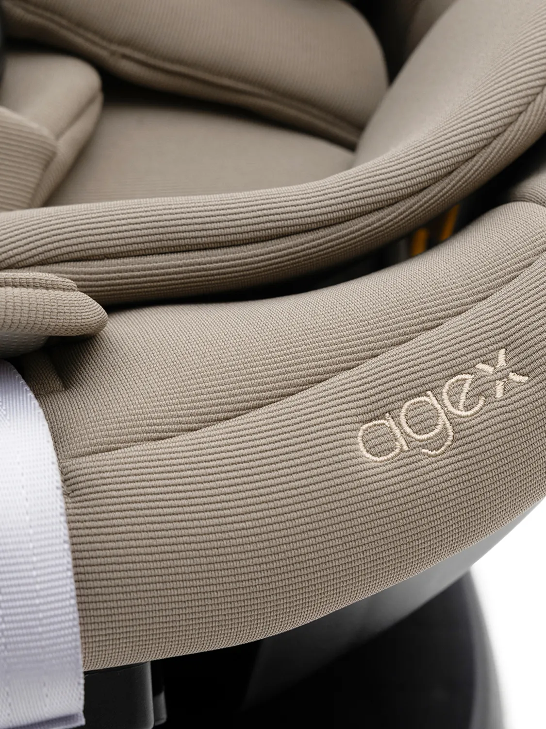 Автокресло 0+/1/2/3 AGEX Drive i-Fix