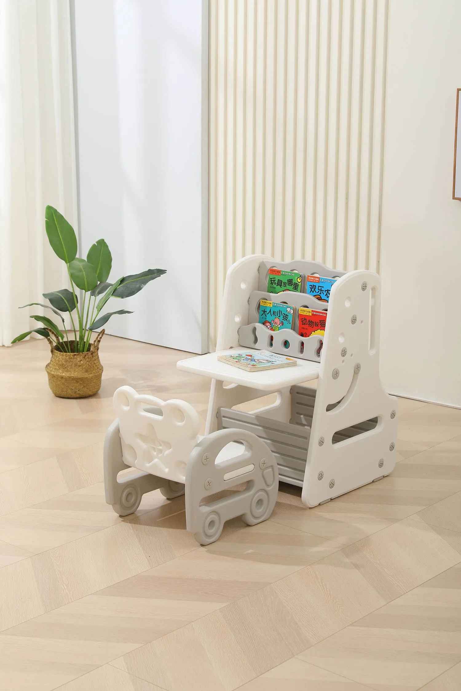 Стол трансформер детский 3 в 1 UNIX Kids со стульчиком