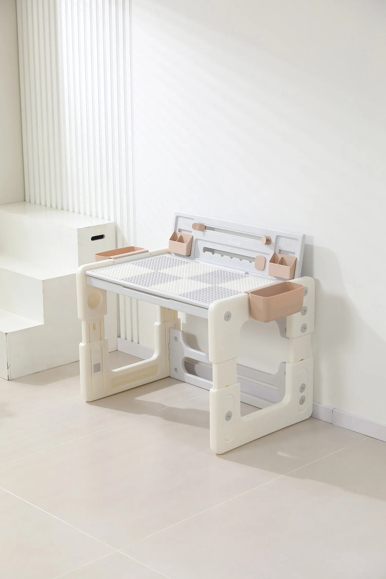 Стол со стульчиком 4 в 1 детский развивающий UNIX Kids