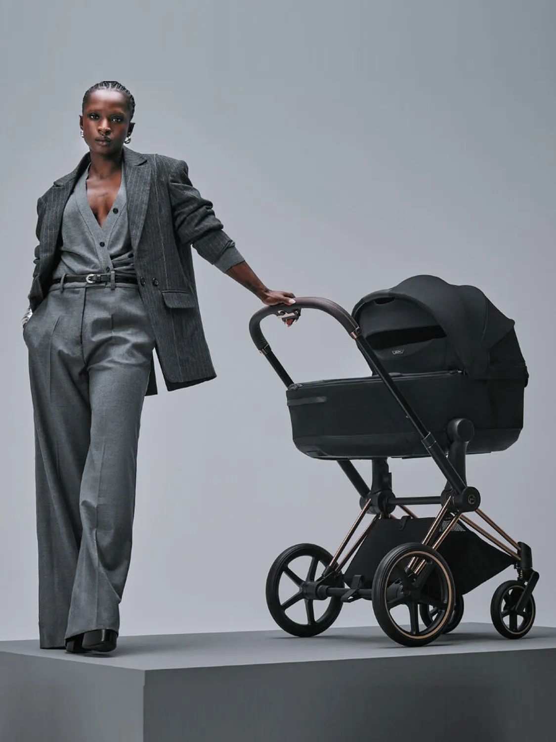 Коляска 2 в 1 Cybex Priam 5 Style шасси Rosegold