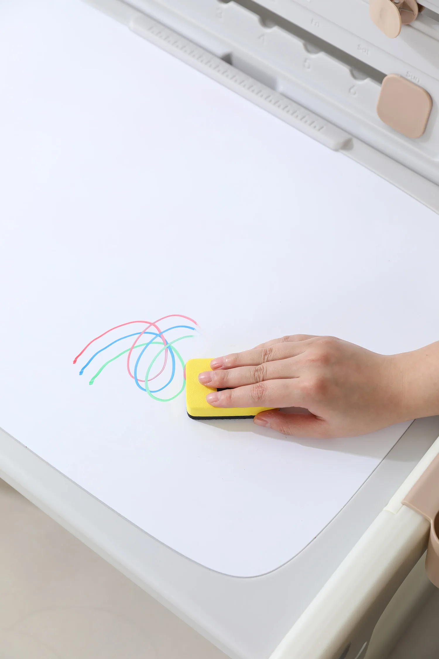 Стол со стульчиком 4 в 1 детский развивающий UNIX Kids