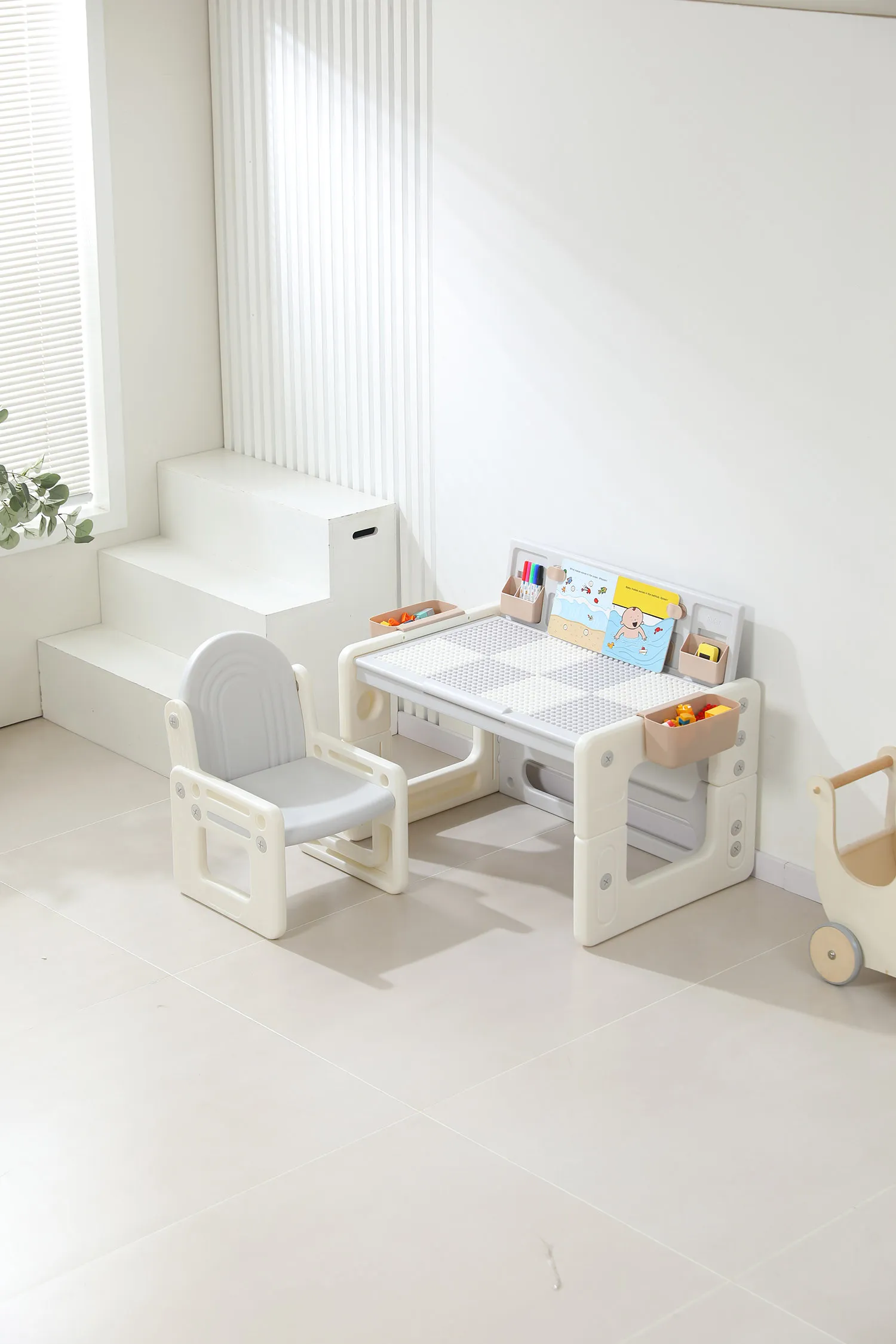 Стол со стульчиком 4 в 1 детский развивающий UNIX Kids