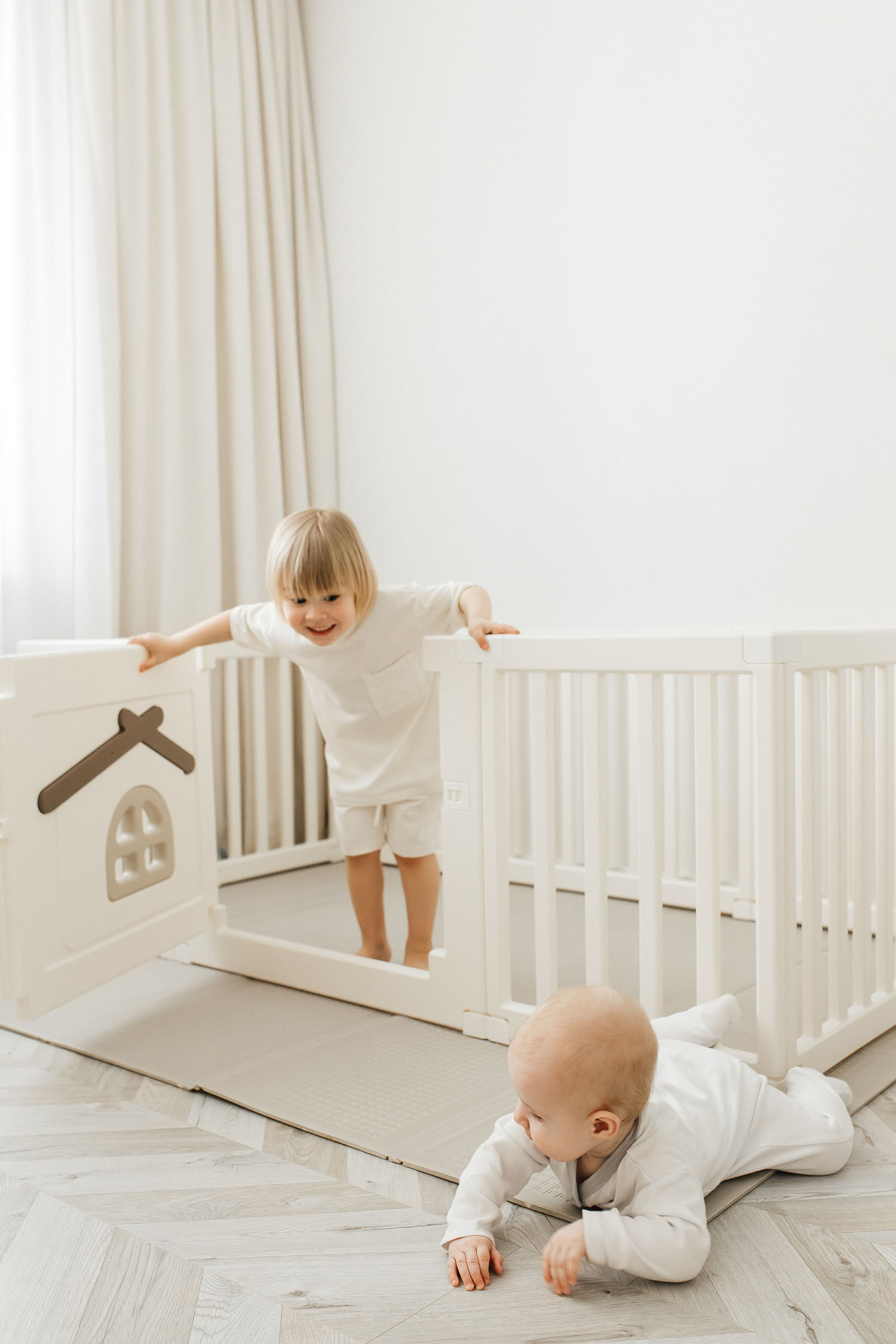 Манеж UNIX Kids Classic Tree House 180x200