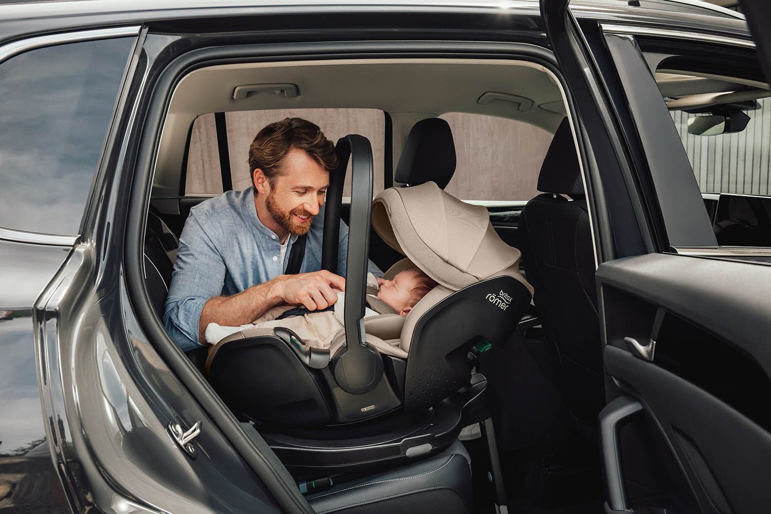 Автокресло 0+ Britax Roemer Baby-Safe Pro Style