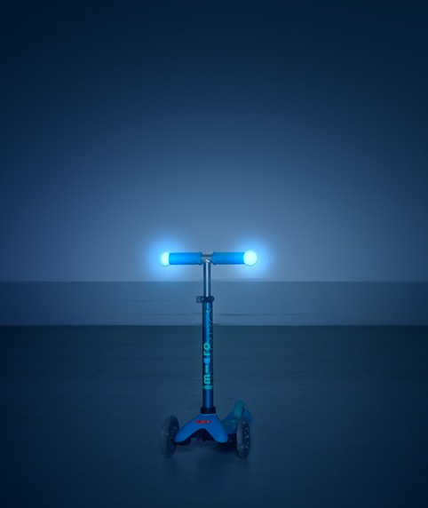 Самокат Micro Mini Deluxe Magic LED