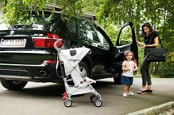 Эксклюзивная функциональная коляска Maclaren BMW