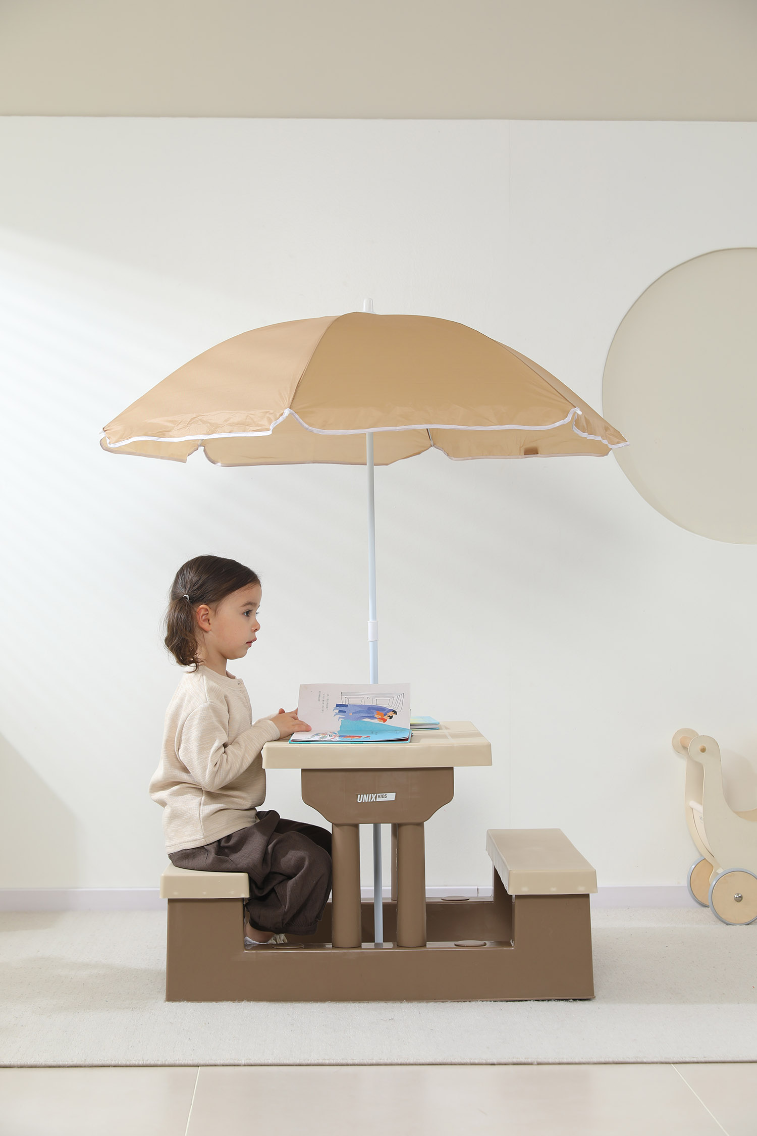 Стол садовый с зонтом UNIX Kids Garden 70x90 см Camel PTGARDTB67CL