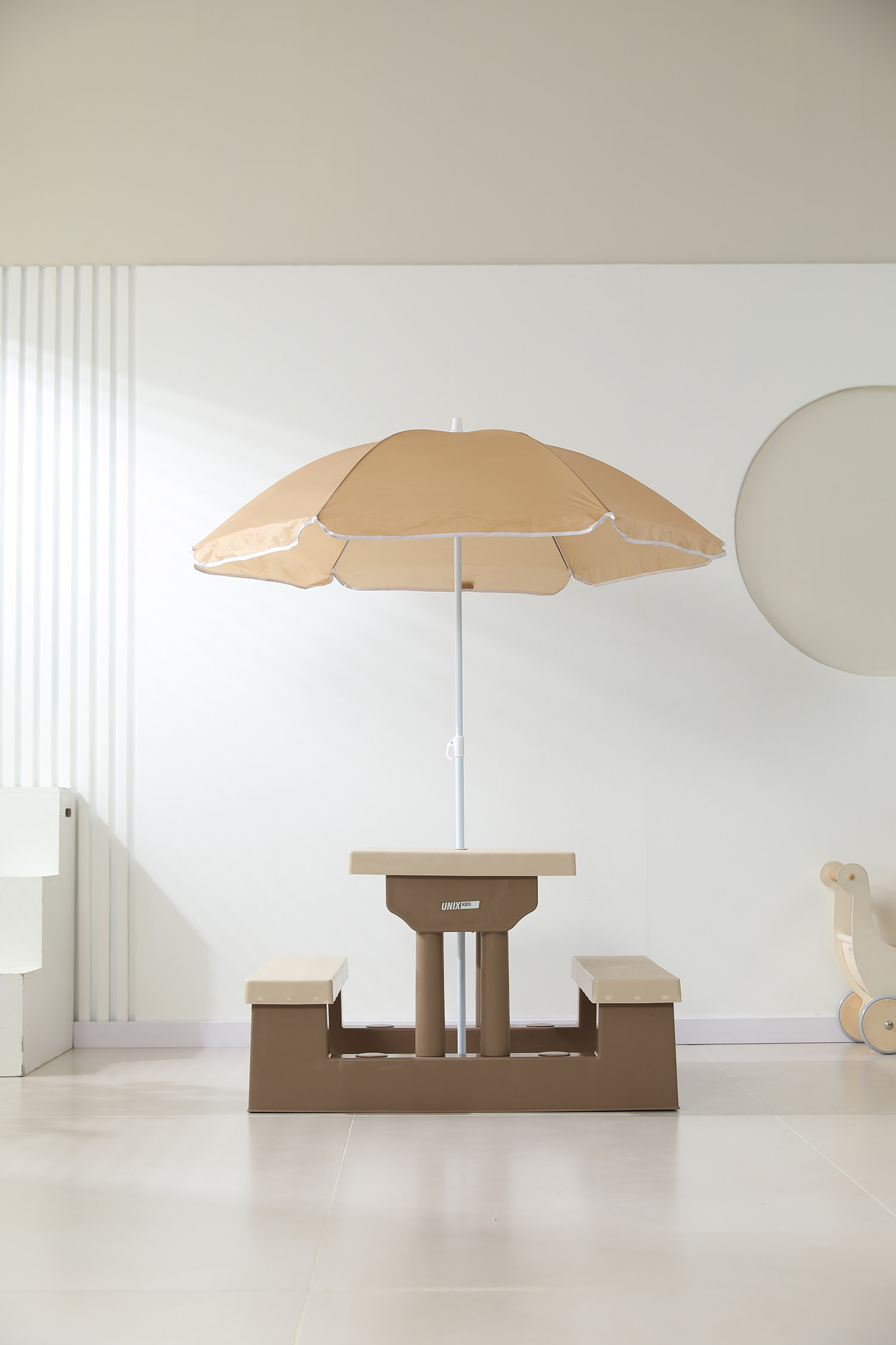 Стол садовый с зонтом UNIX Kids Garden 70x90 см Camel PTGARDTB67CL